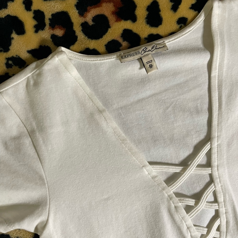 Express XS white